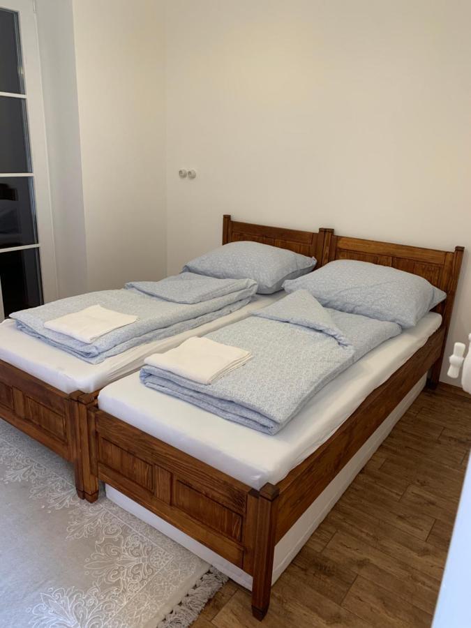 Szazesztendos Reveszhaz Apartman Szigetmonostor Exteriör bild