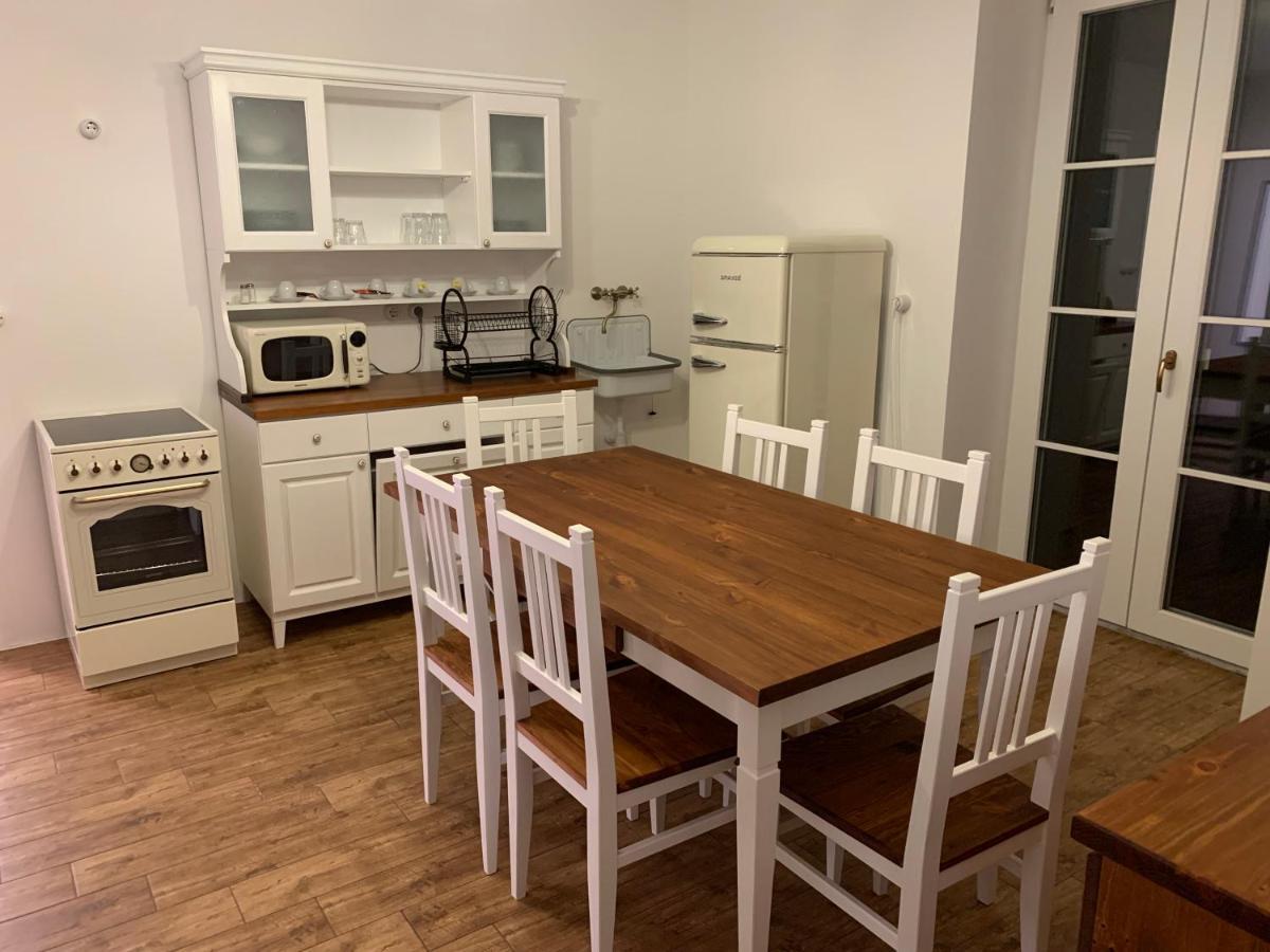 Szazesztendos Reveszhaz Apartman Szigetmonostor Exteriör bild